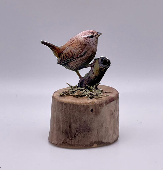 Mini Wren - Mini Wren Sculpture - Metal bird - Metal Wren - Wren on Wood - Miniature Ornament - Ministure Birds - Bird gift - Nature in Mini